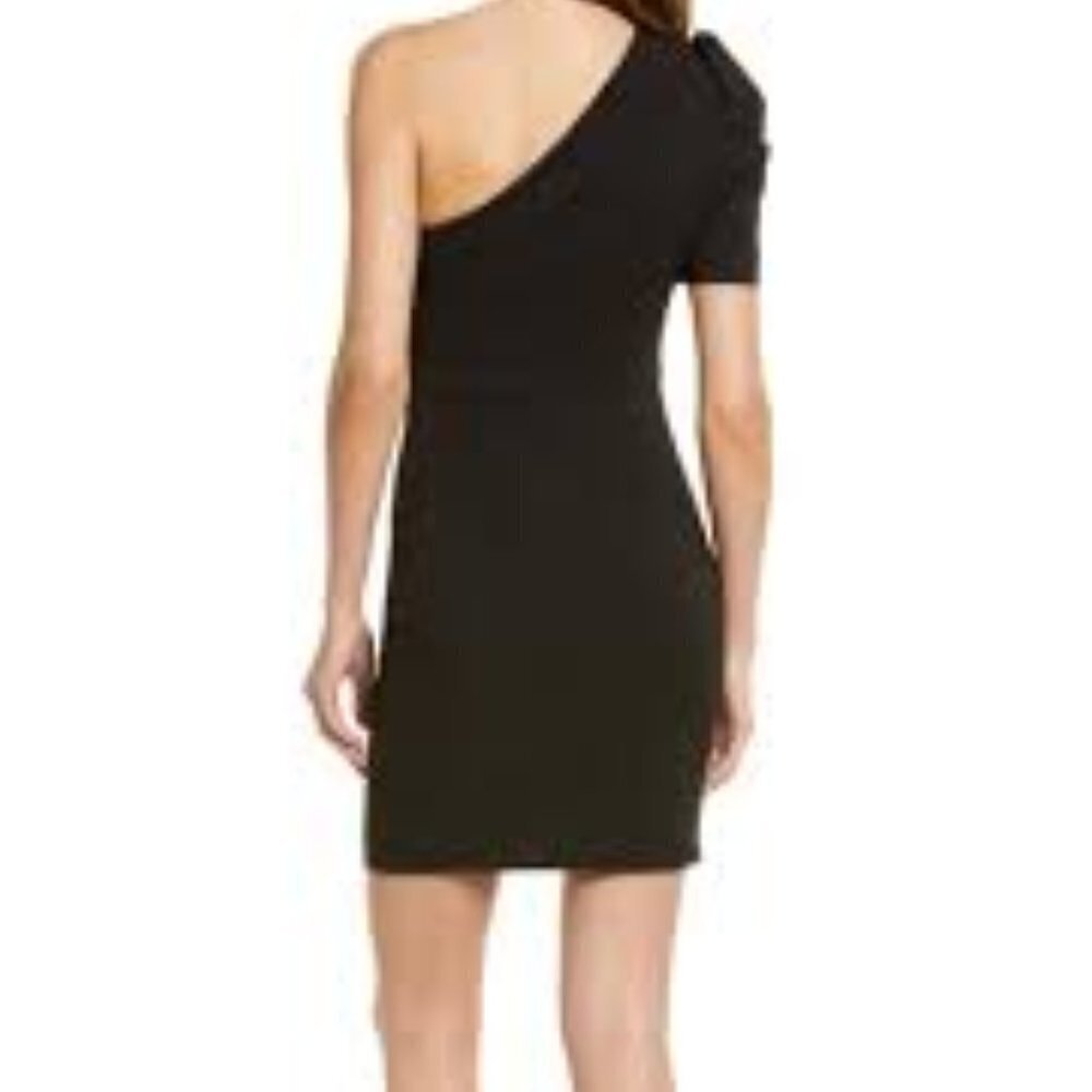 NWT LULUS Stay Gorgeous Black One-Shoulder Puff Sleeve Mini Dress M - Picture 2 of 6
